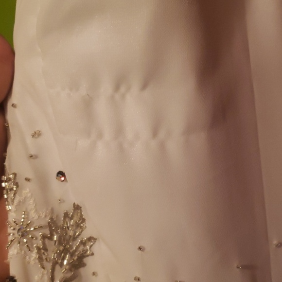 Wedding dress - Picture 4 of 4